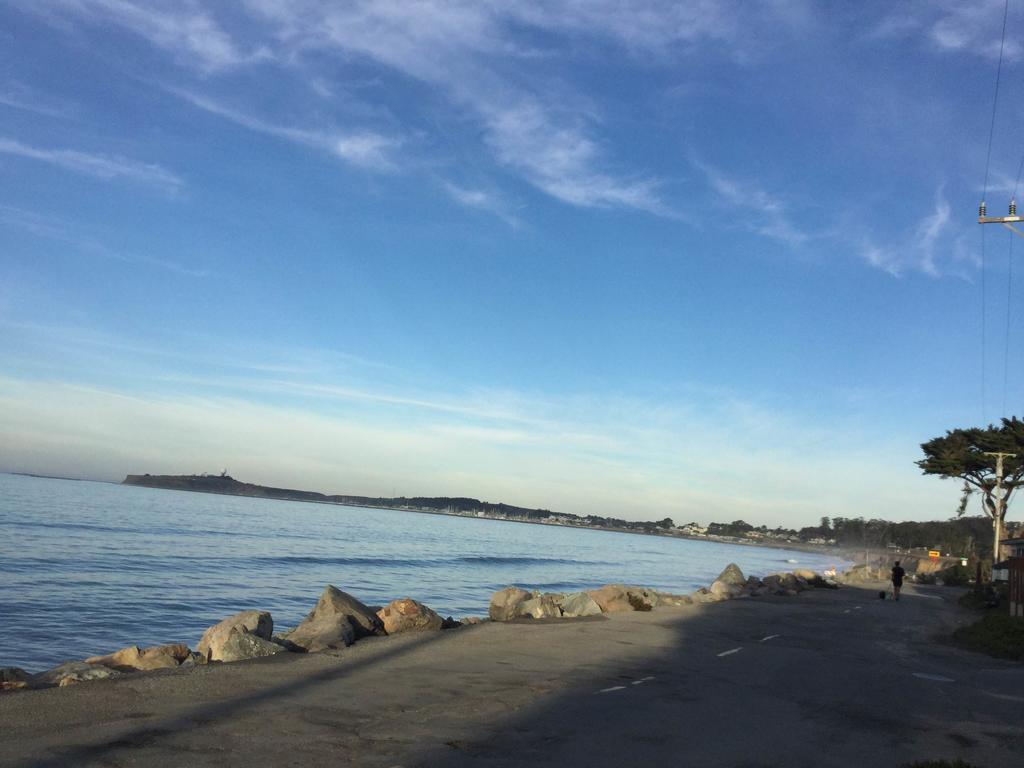 The Oceanfront Stay On Miramarbeach Hmb El Granada Екстериор снимка