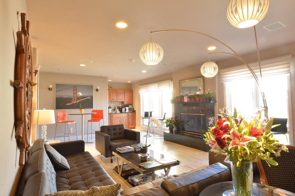 The Oceanfront Stay On Miramarbeach Hmb El Granada Екстериор снимка