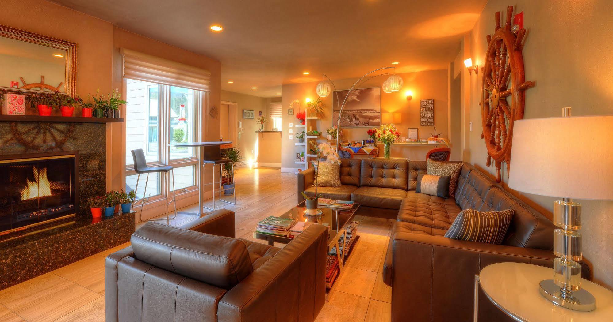 The Oceanfront Stay On Miramarbeach Hmb El Granada Екстериор снимка